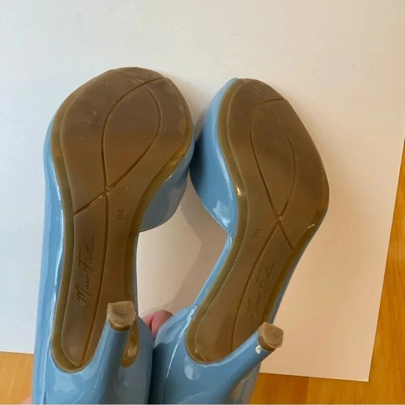MARC FISHER Blue Patent D'Orsay Sandals Size 7 - Picture 12 of 14